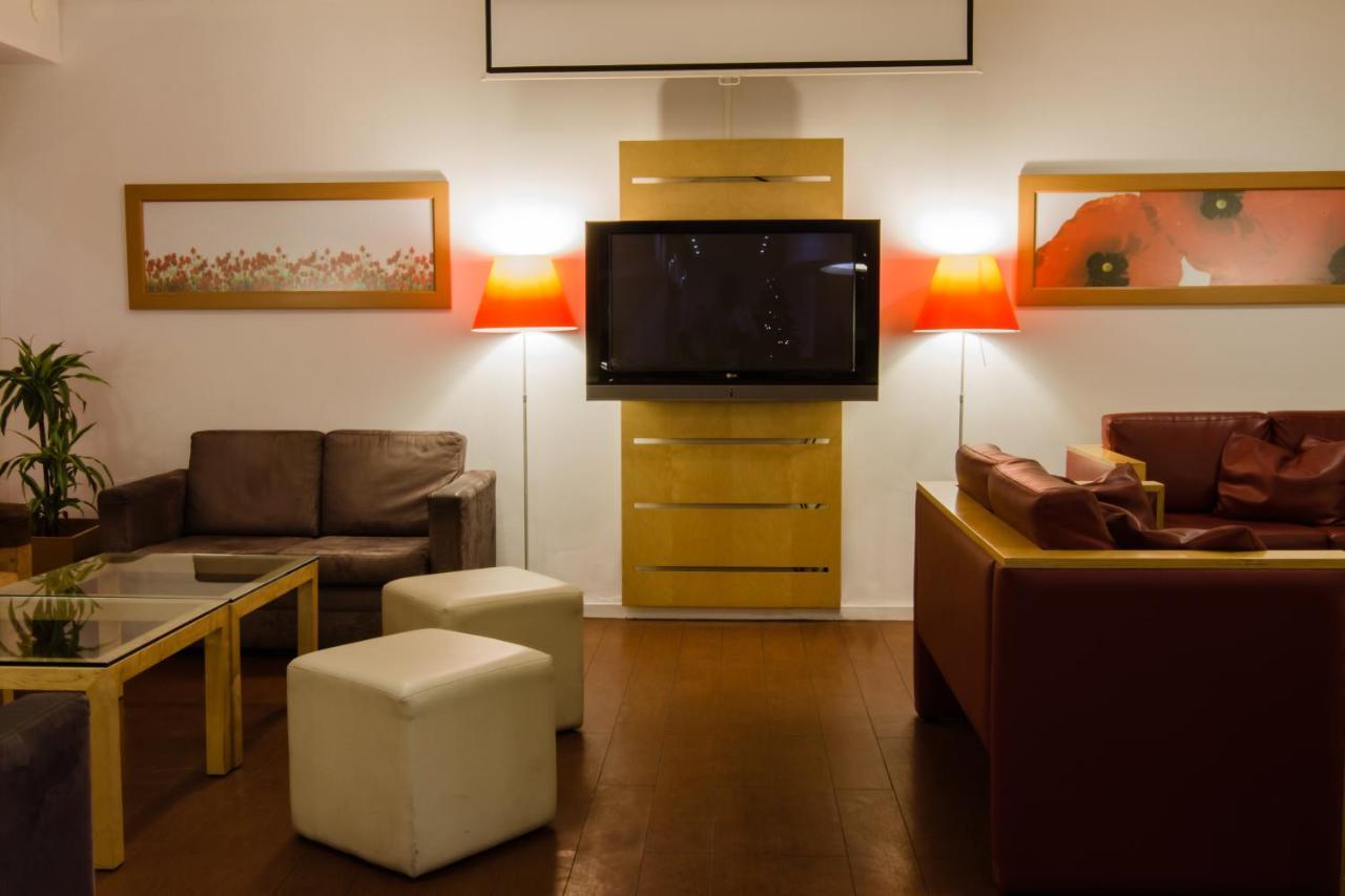Hotel Ibis Porto Sao Joao Buitenkant foto