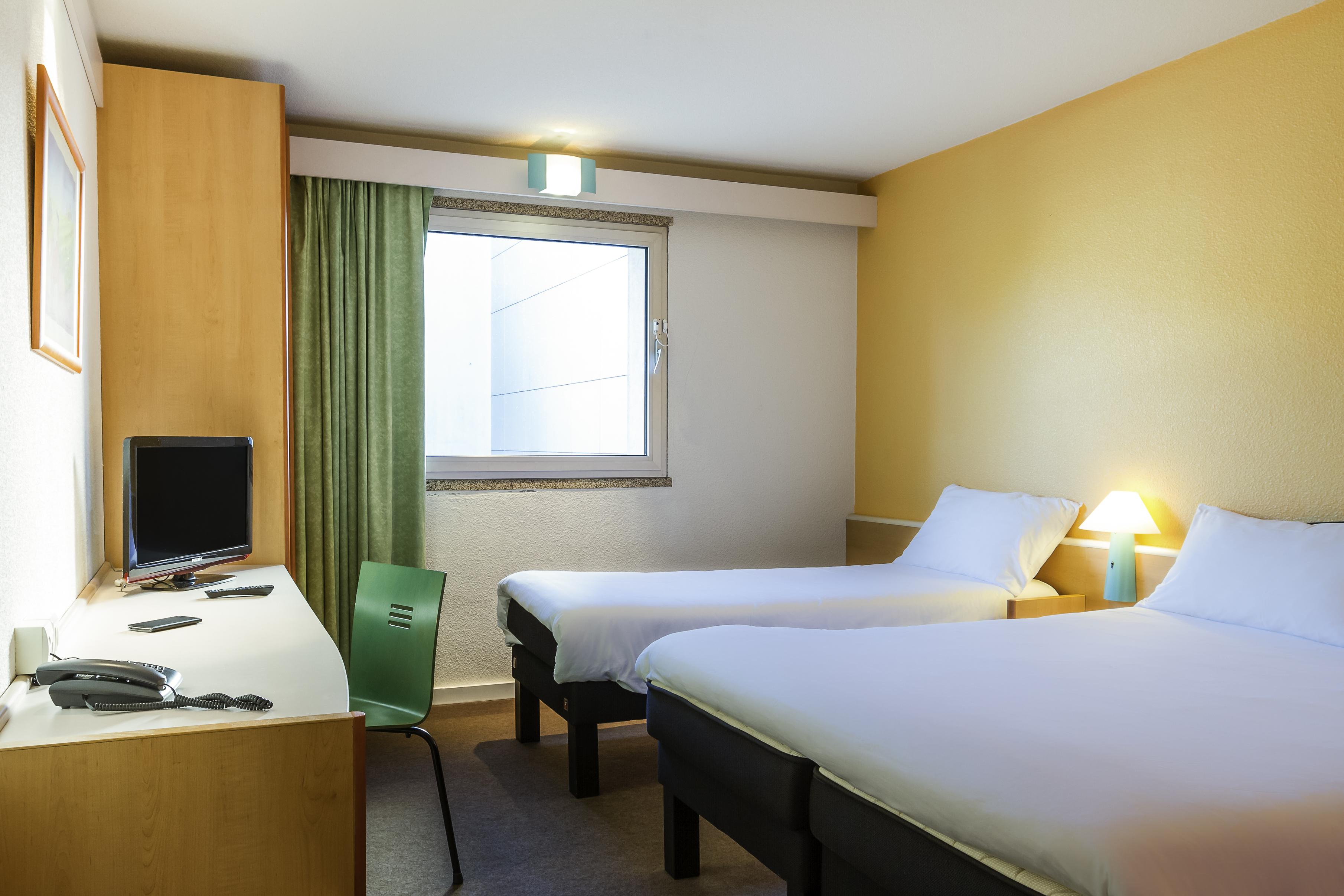 Hotel Ibis Porto Sao Joao Buitenkant foto