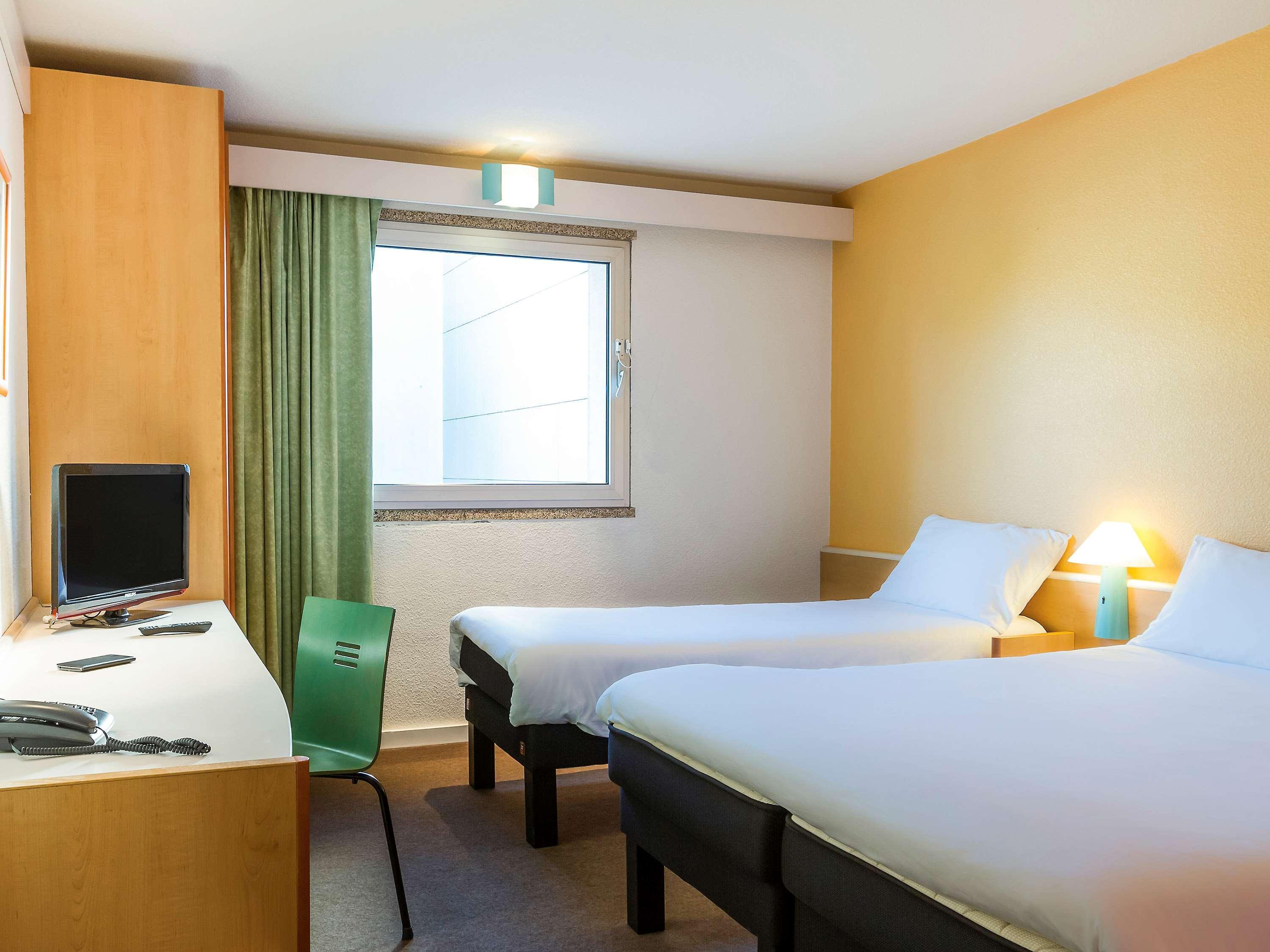 Hotel Ibis Porto Sao Joao Buitenkant foto