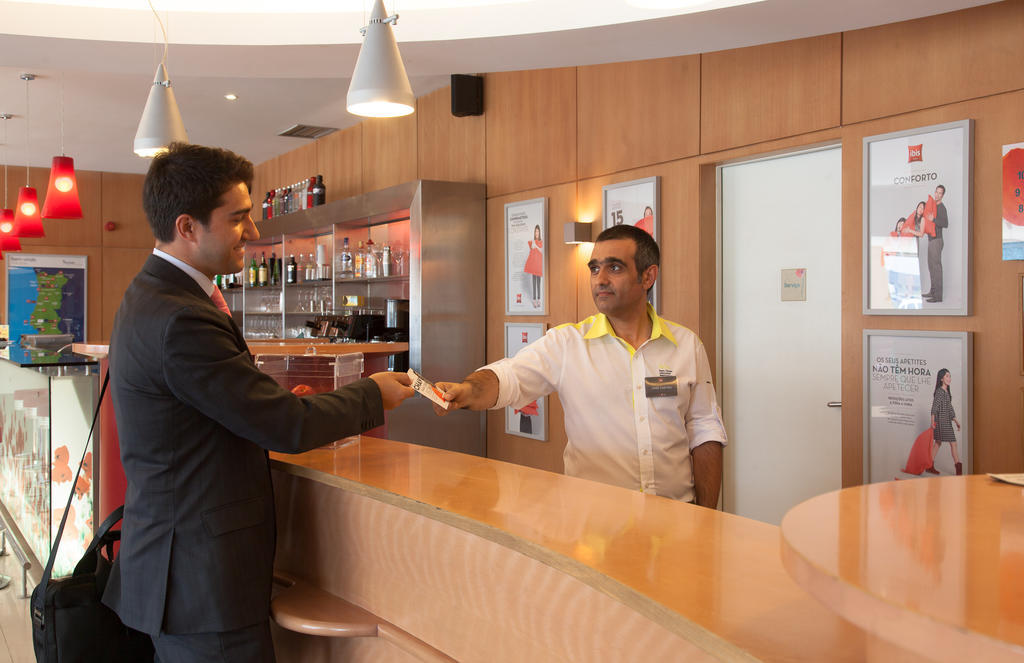 Hotel Ibis Porto Sao Joao Buitenkant foto